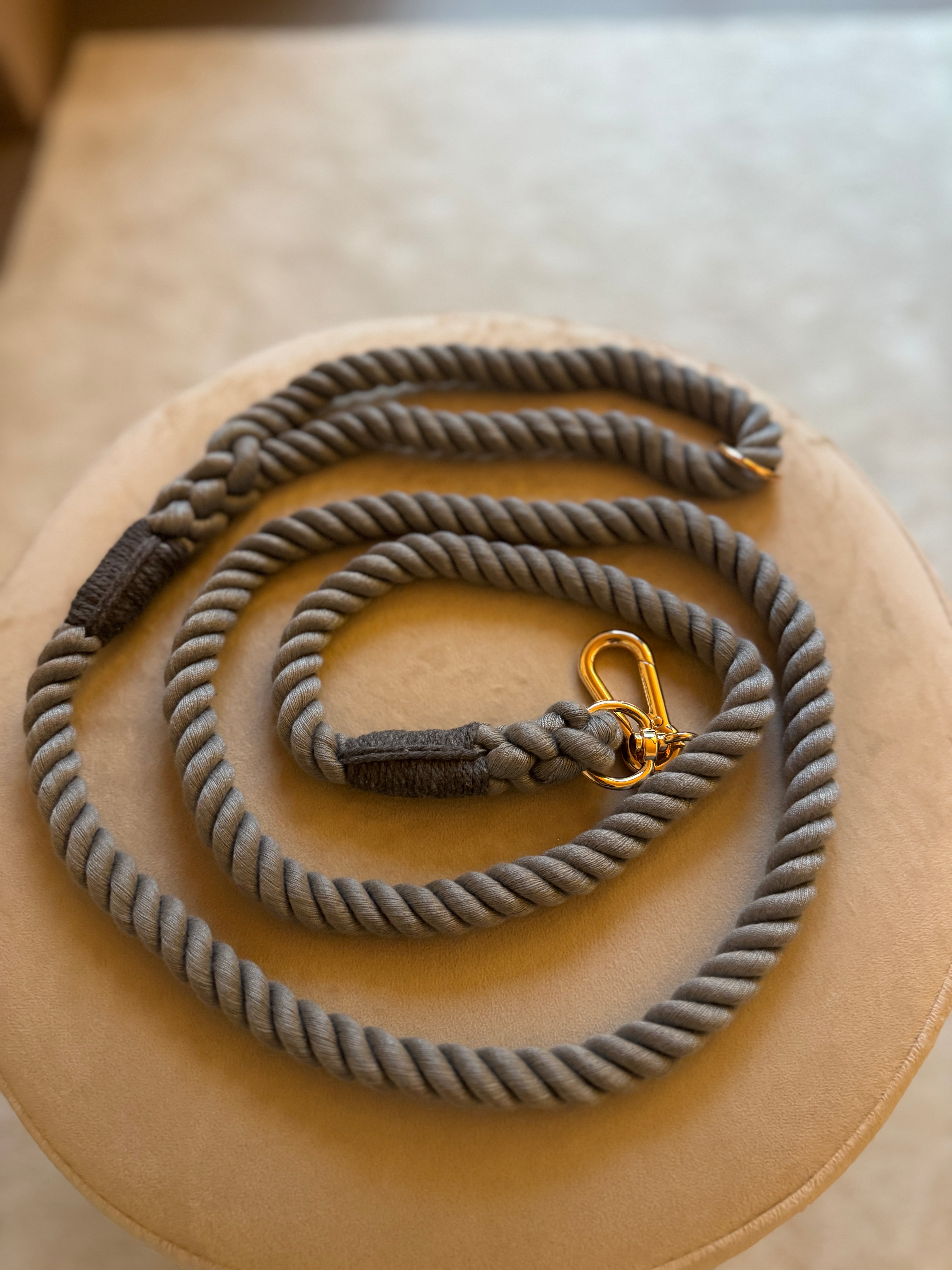 Guinzaglio per cani in cotone intrecciato a mano