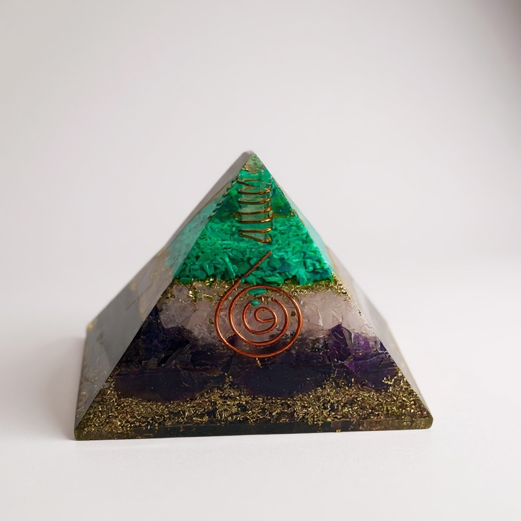 PIRAMIDE AMORE E INTUIZIONE – ARMONIA E PROTEZIONE INTERIORE