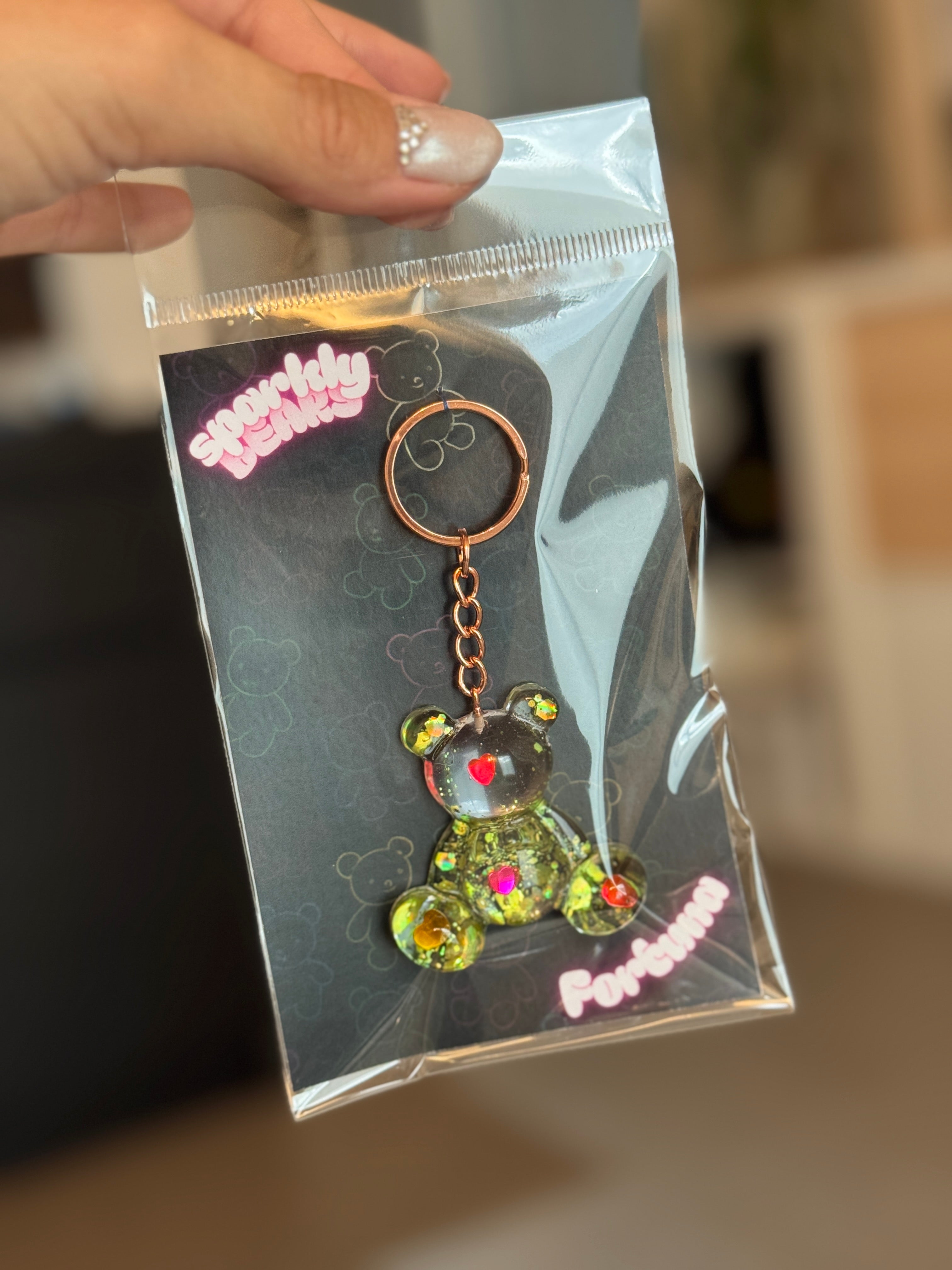 🍀 Sparkly Bear – Fortuna