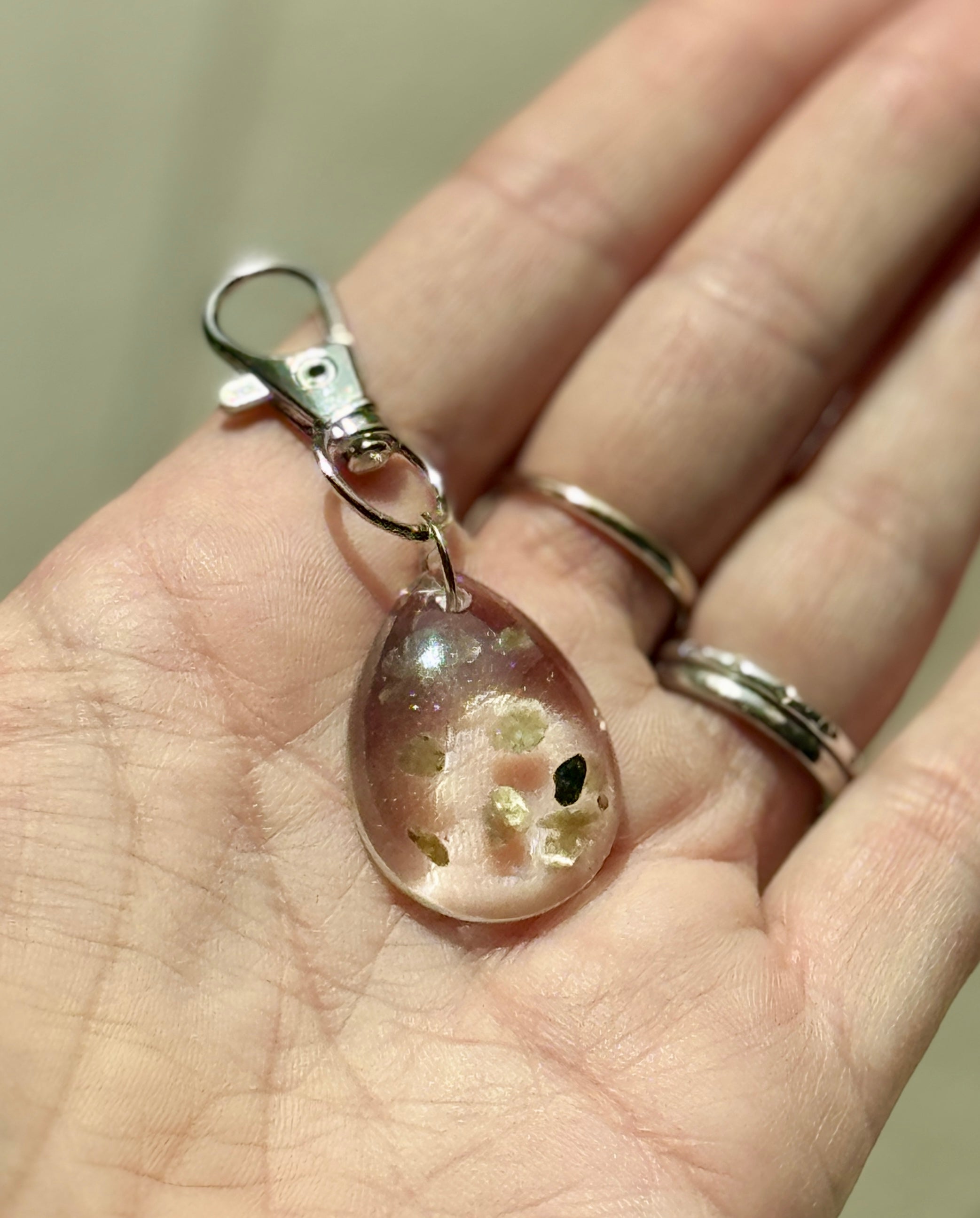 Charm Energetico per Collare – Avventurina, malachite, diaspro, ametista, labradorite