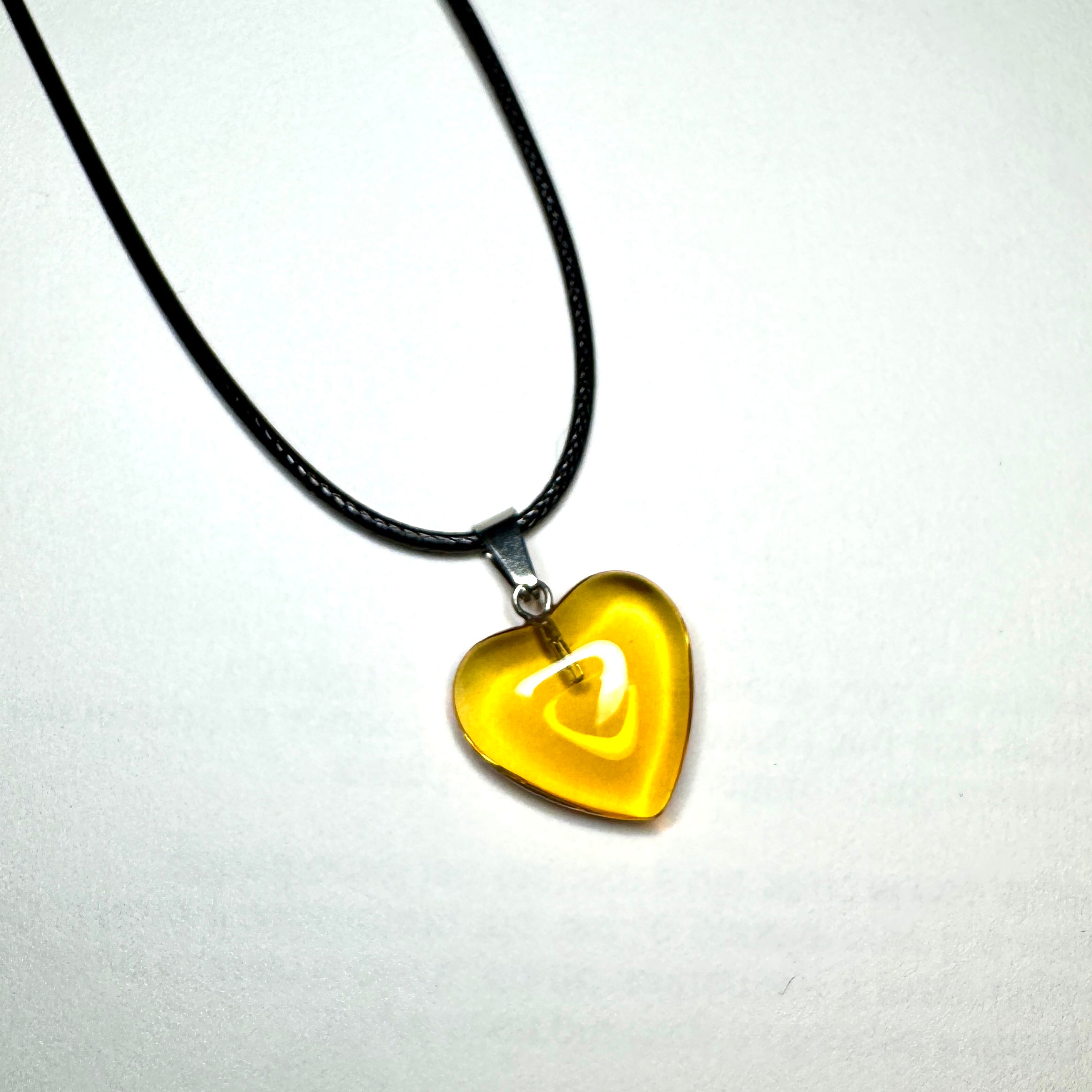 Collana con cuoricino colorato (scegli il tuo colore)