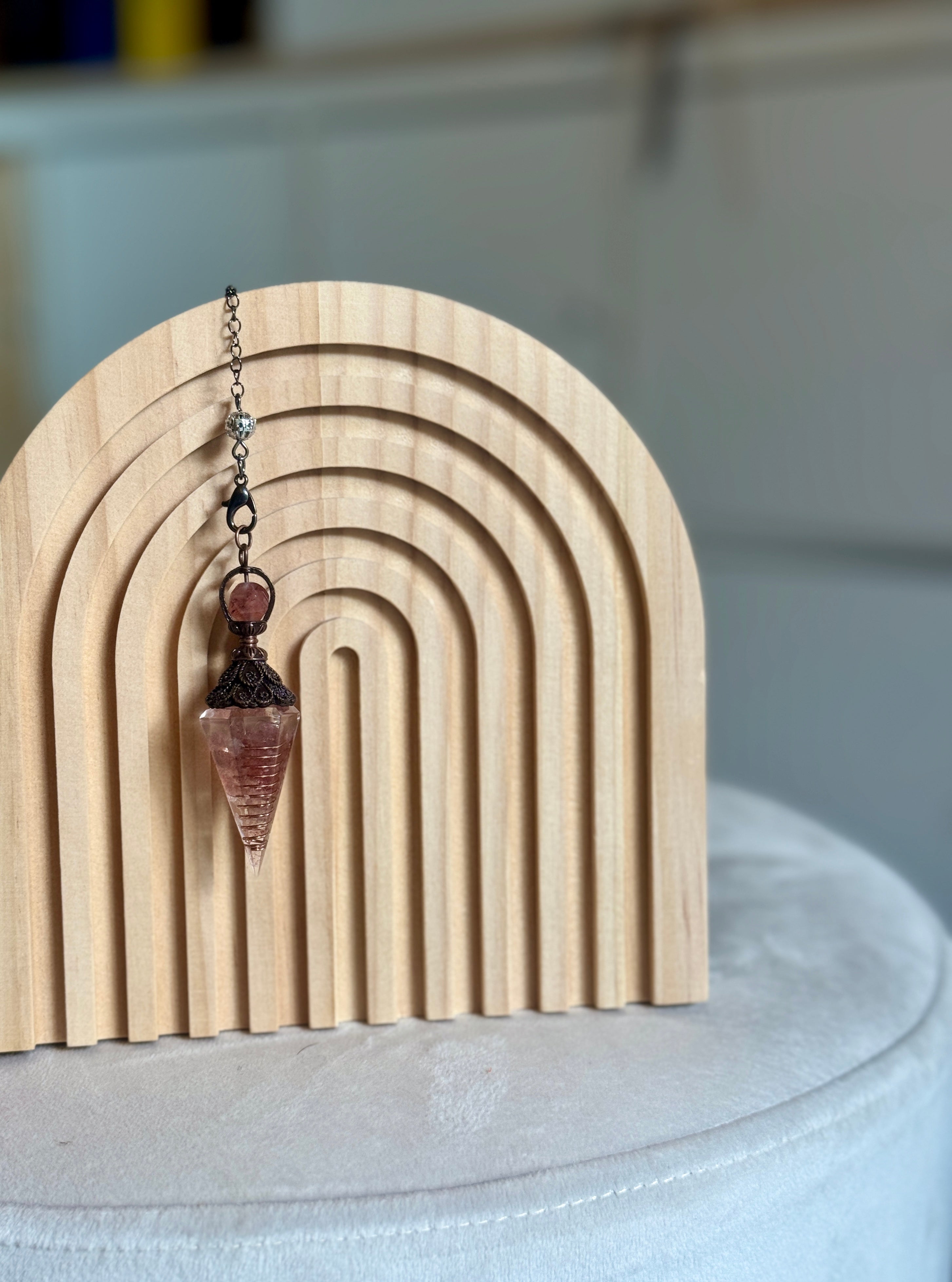 Pendolo in Pietra Naturale – Cristalli per Reiki, Divinazione e Meditazione