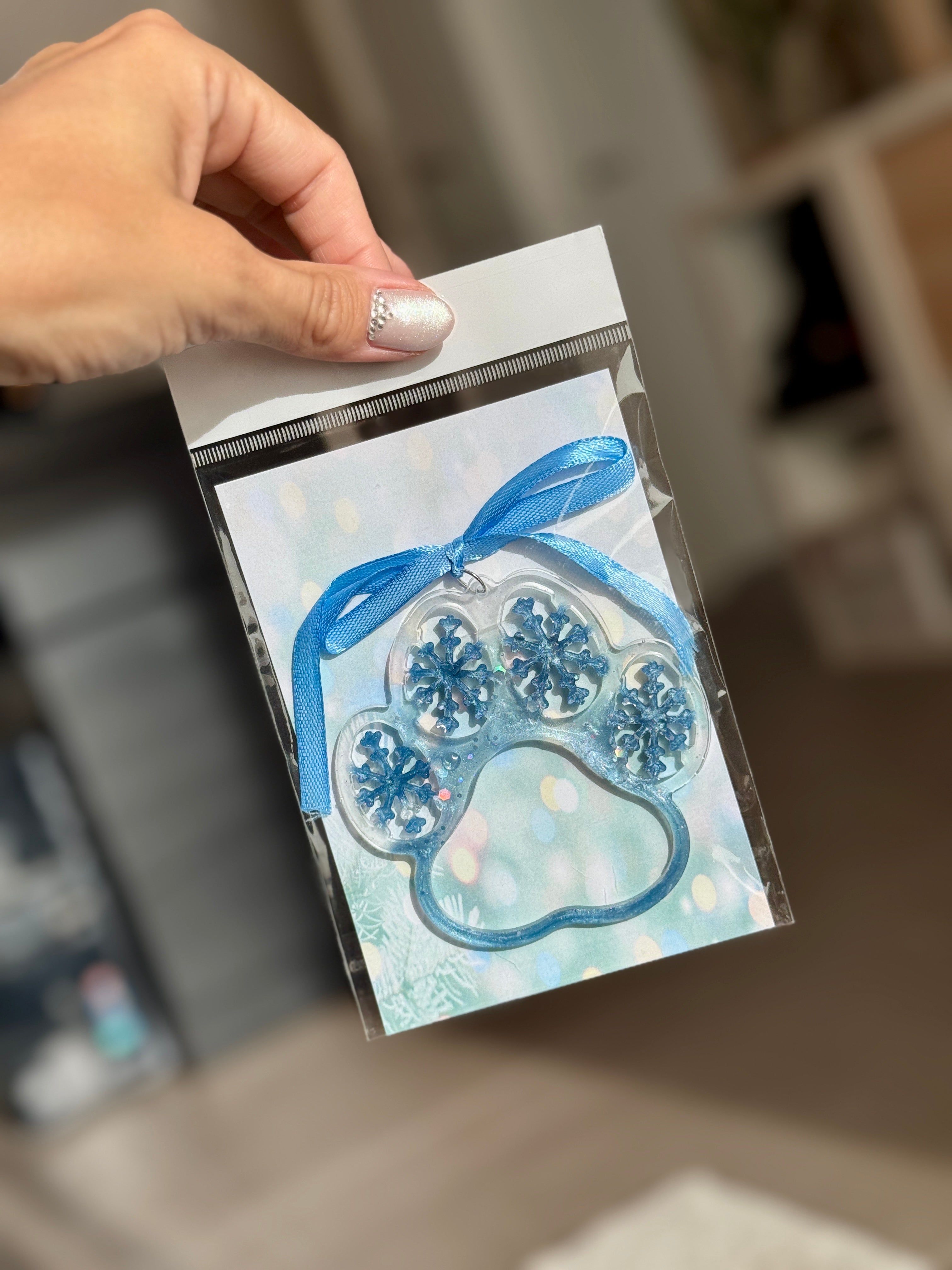 ❄️ Zampetta di Neve – Decorazione in Resina