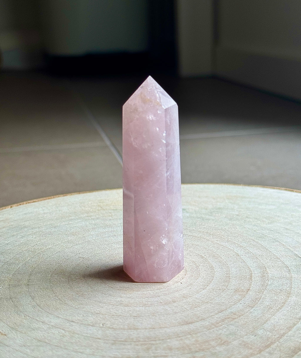 Torre di Quarzo Rosa - chakra del cuore  