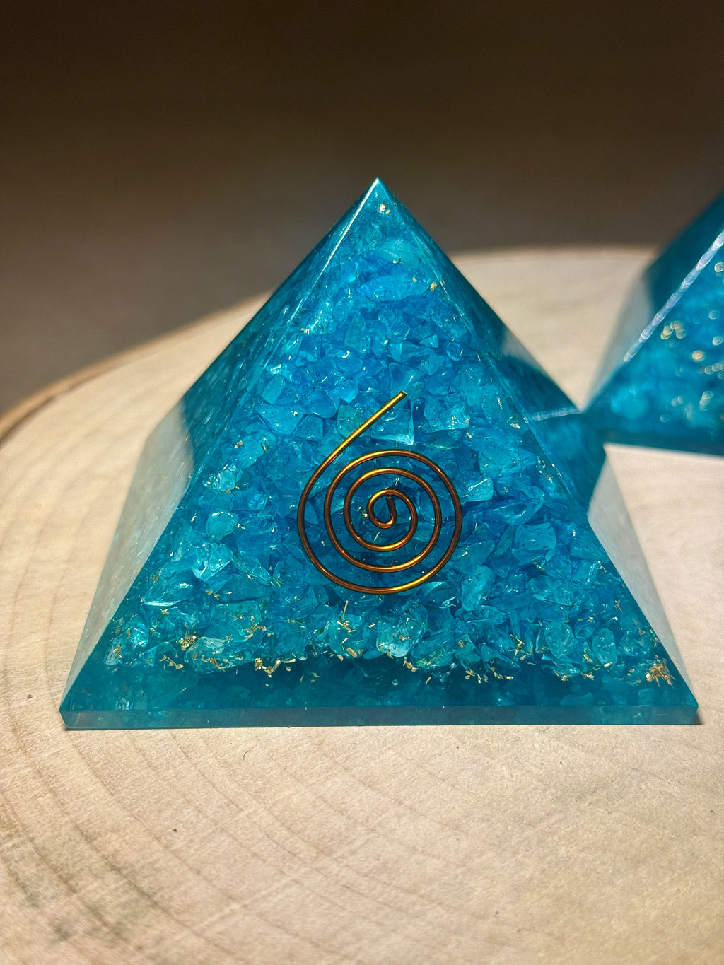 Piramide con Acquamarina - Chakra della gola