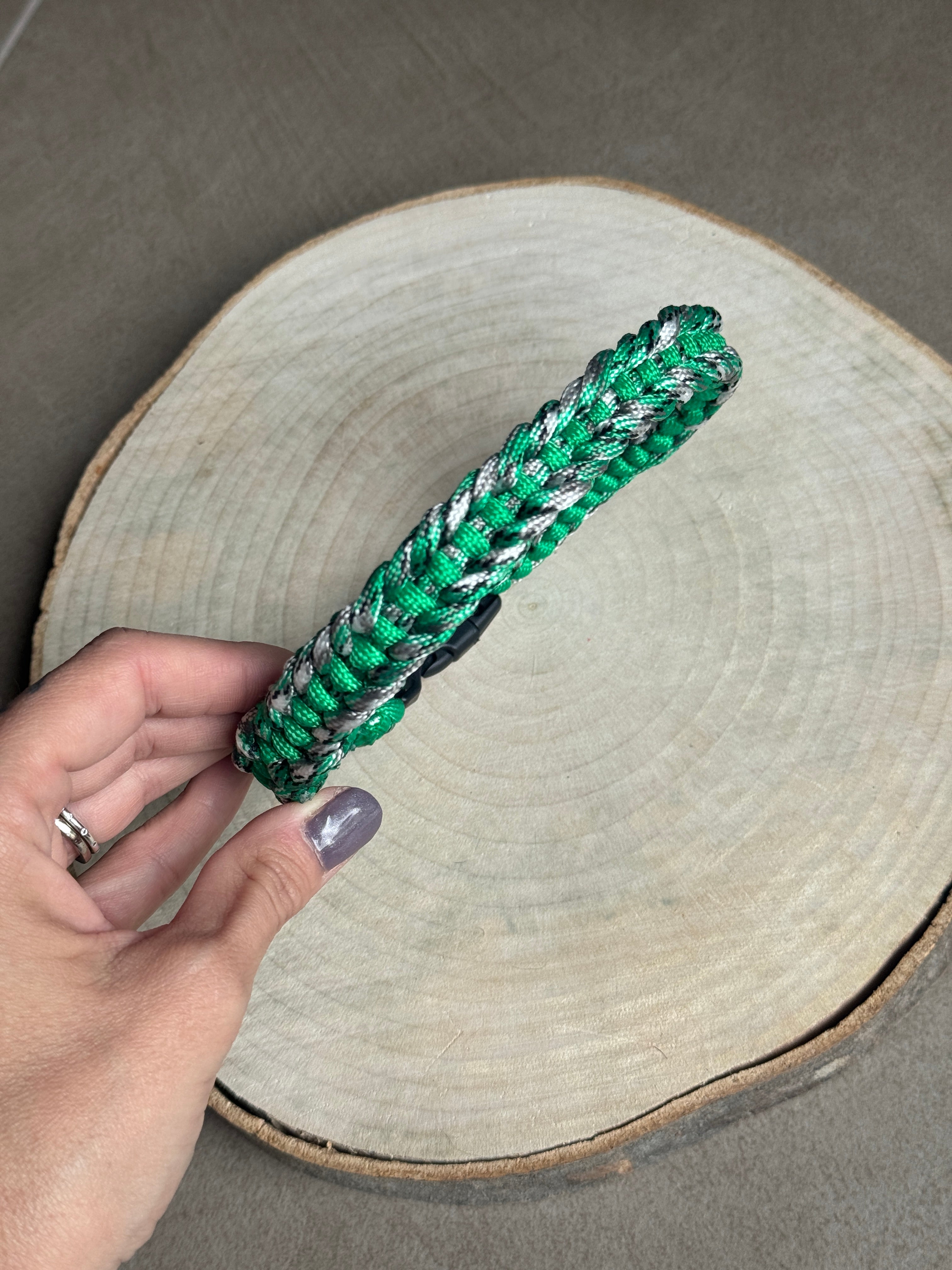 Collare in Paracord – verde (40cm)