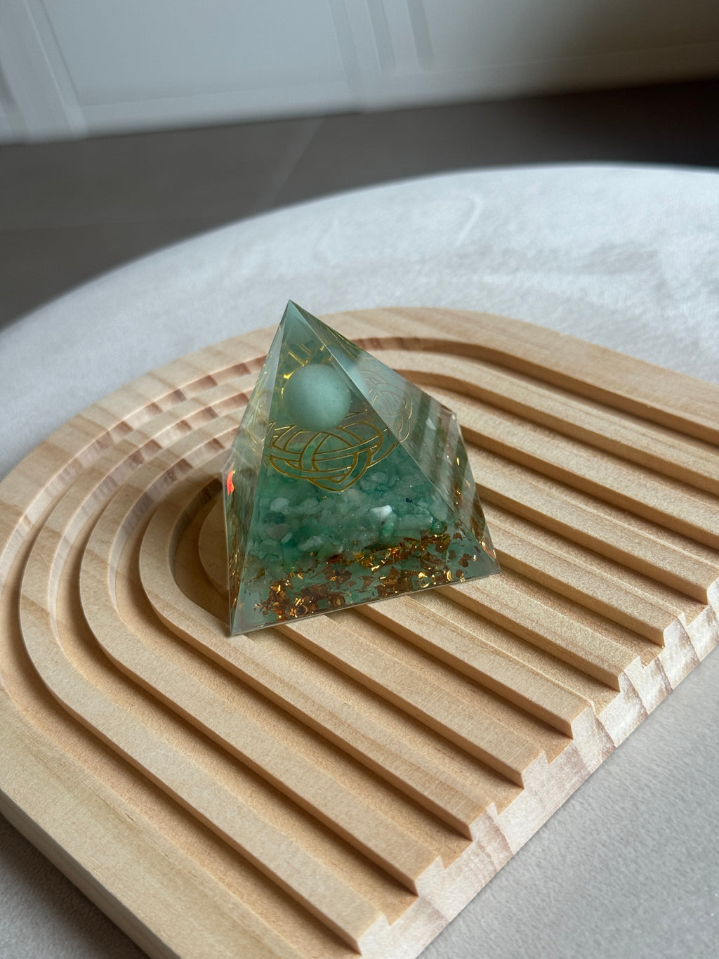 Piramide in Avventurina Verde – Chakra del Cuore (Anahata)