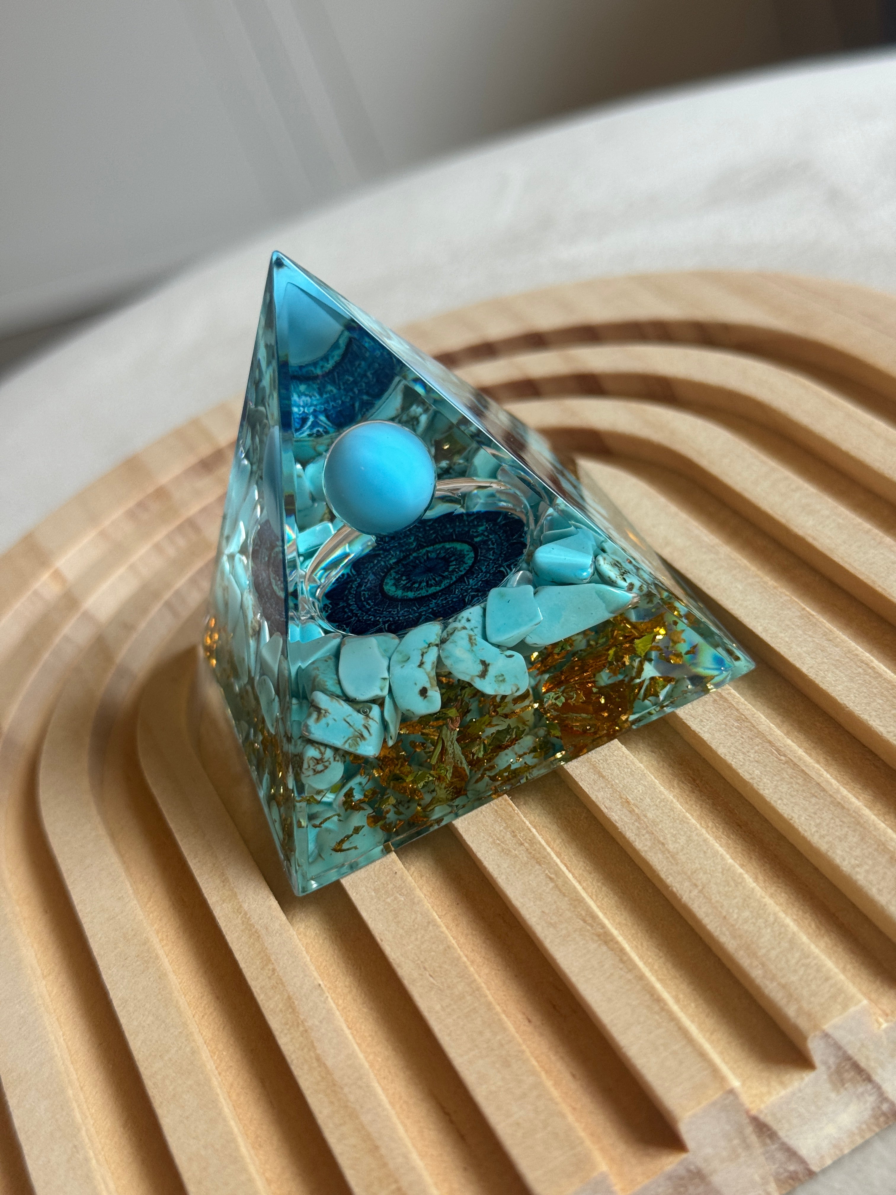 Piramide in Turchese – Chakra della Gola