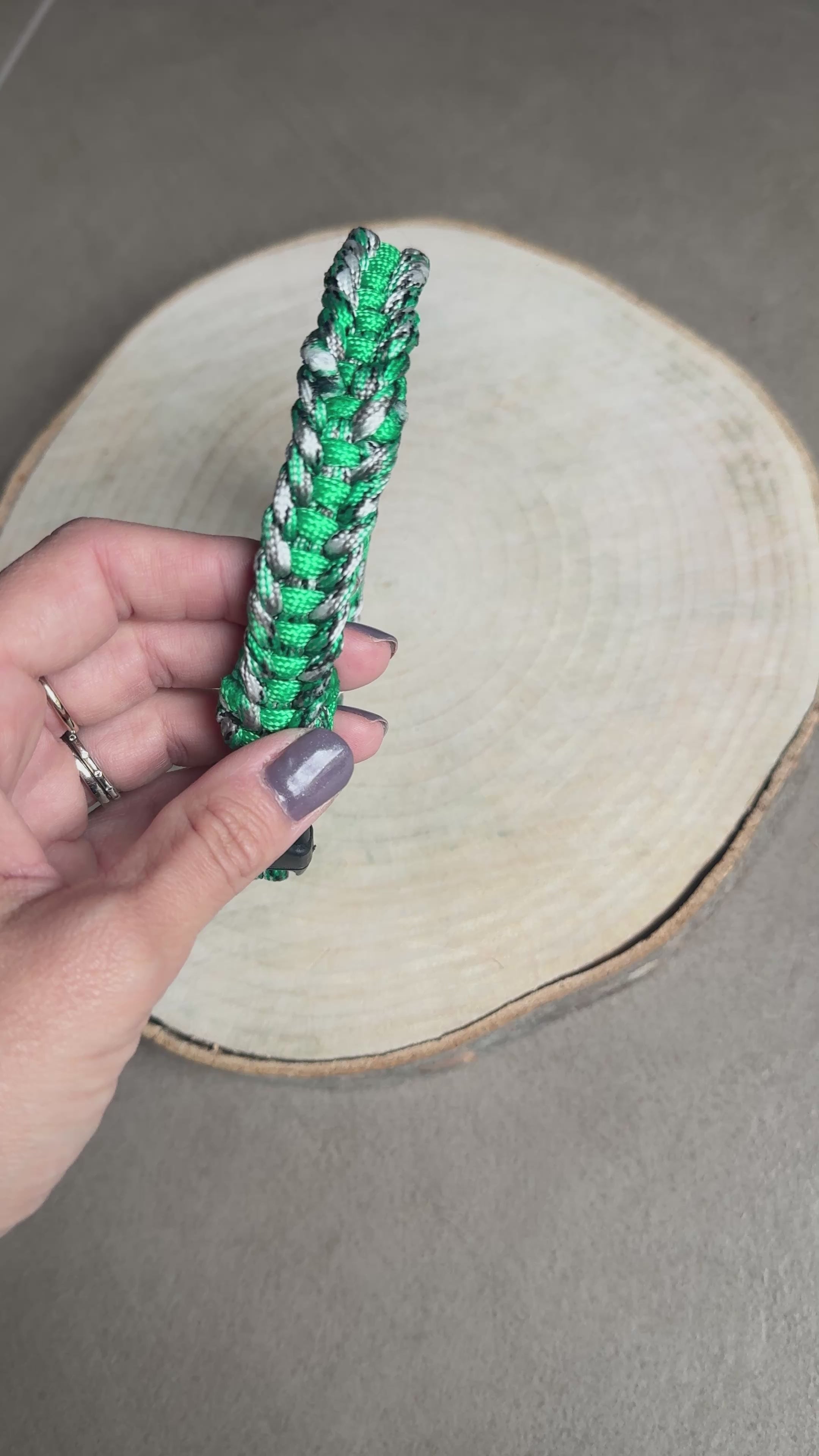 Collare in Paracord – verde (40cm)