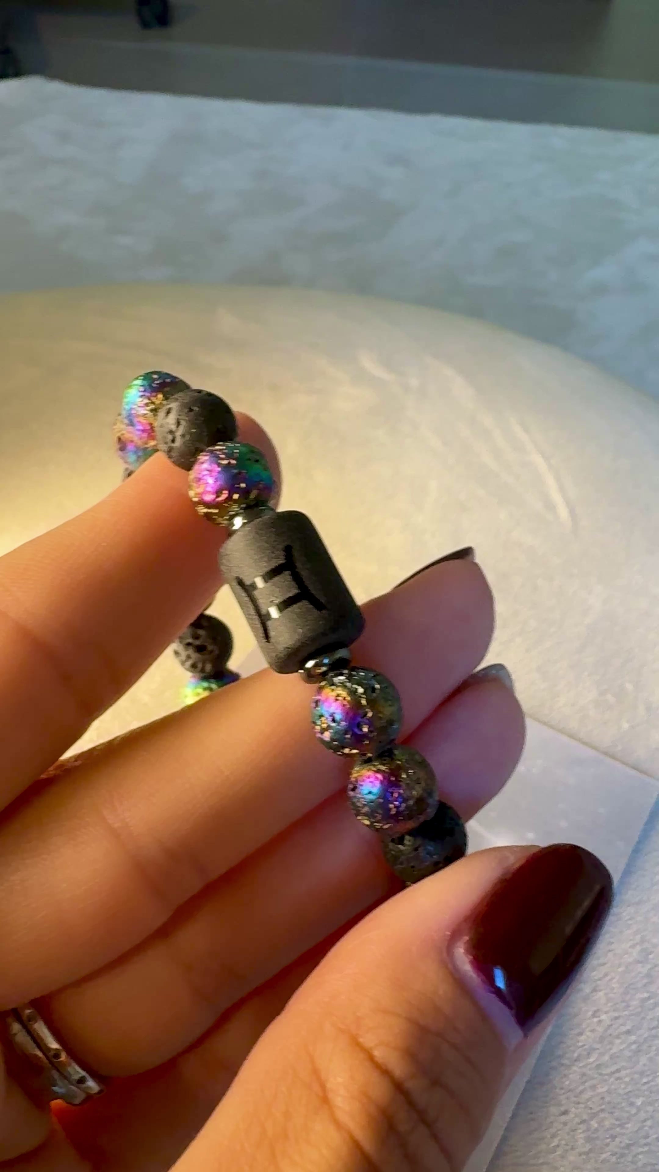 Bracciale Gemelli – Dualità e Creatività