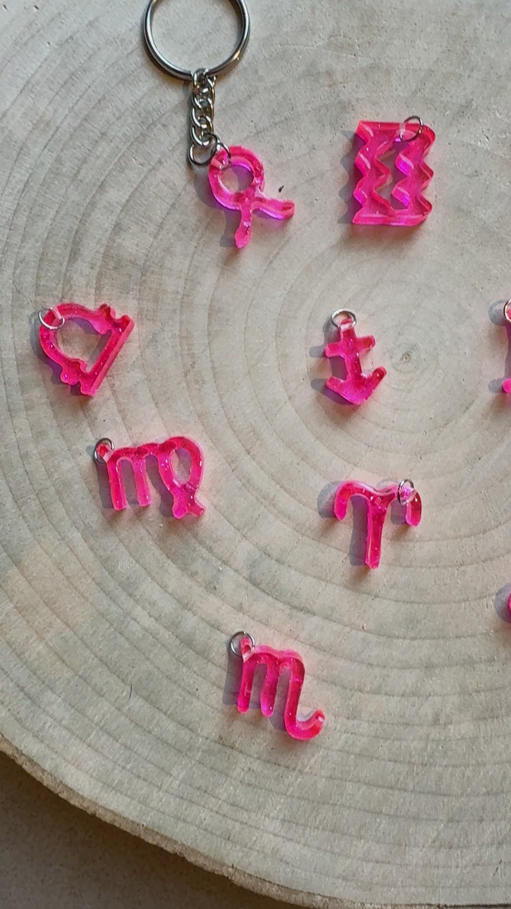 Portachiavi Segni Zodiacali – Fucsia Neon