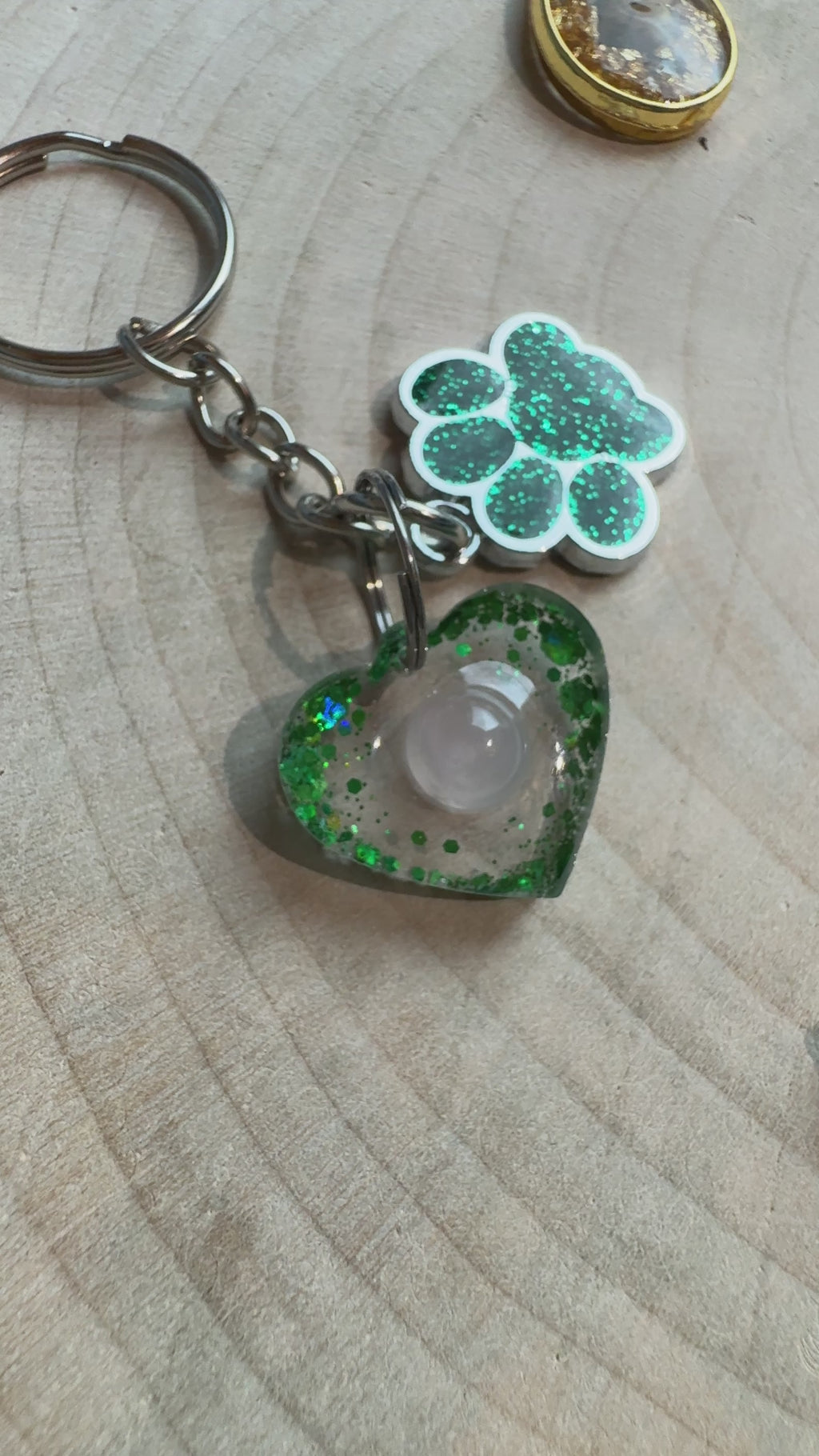 Portachiavi Energetici con Pietre Naturali – Creazioni Uniche