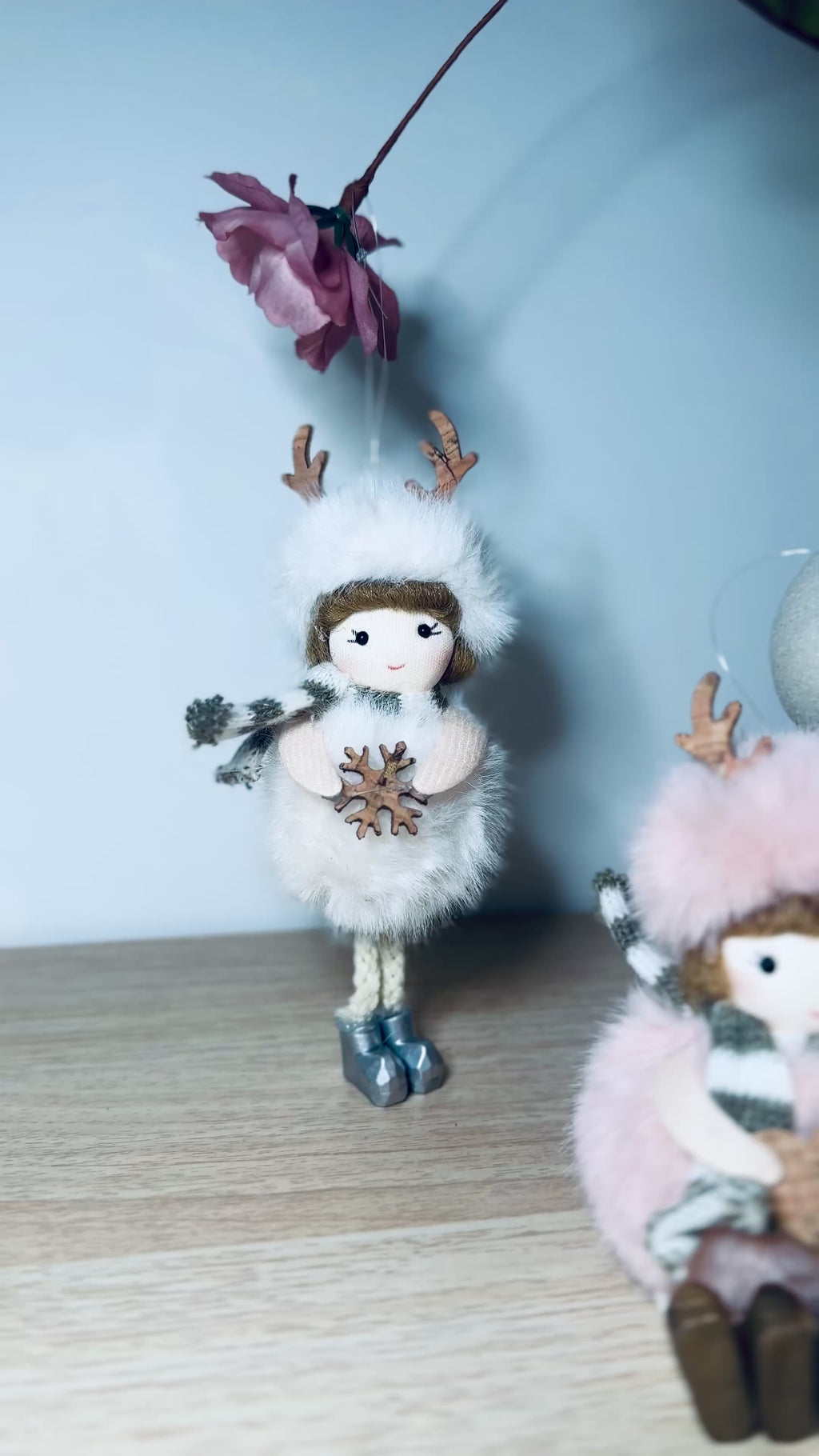 Decorazioni Bamboline con Corna di Cervo – Rosa & Bianco