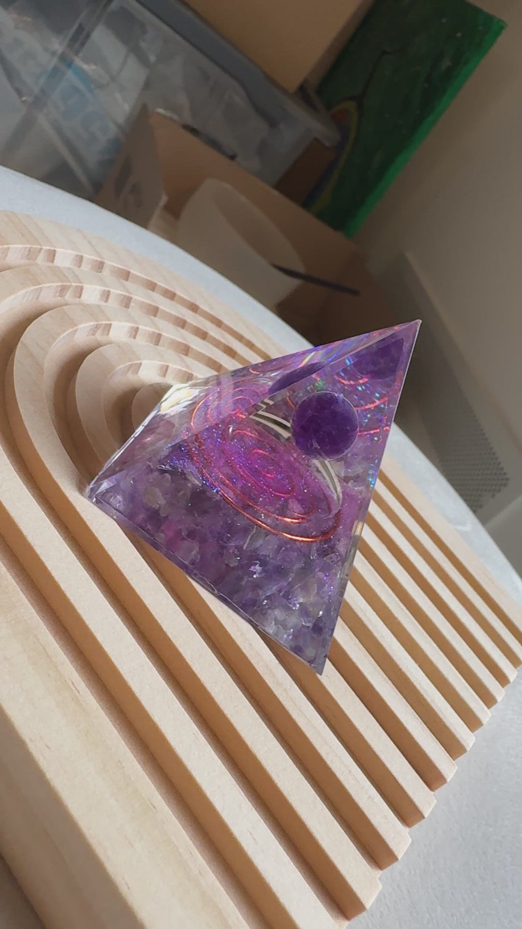 Piramide in Ametista – Chakra del Terzo Occhio (Ajna)