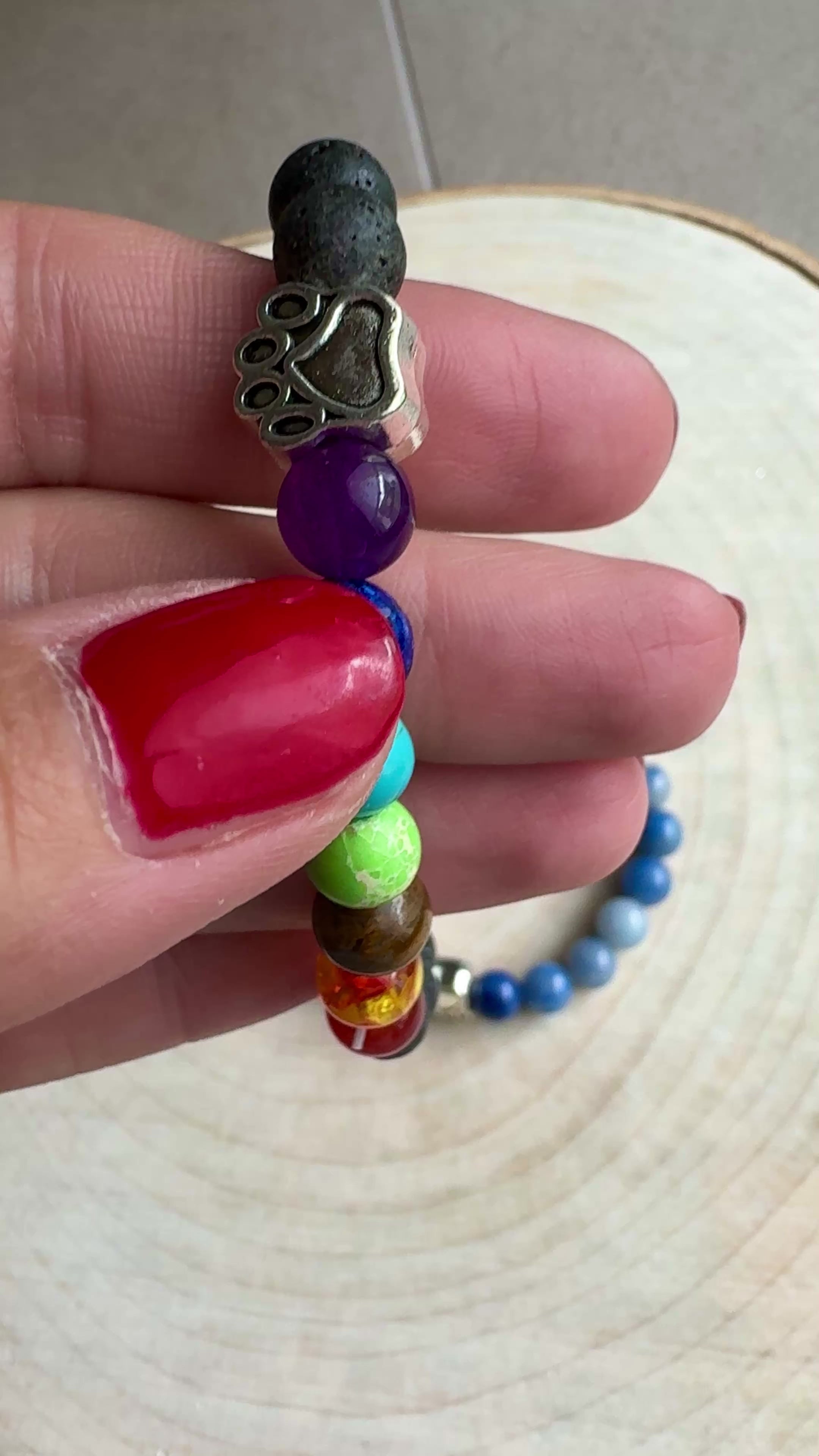 Bracciale Chakra con Zampetta – Due Varianti a Scelta